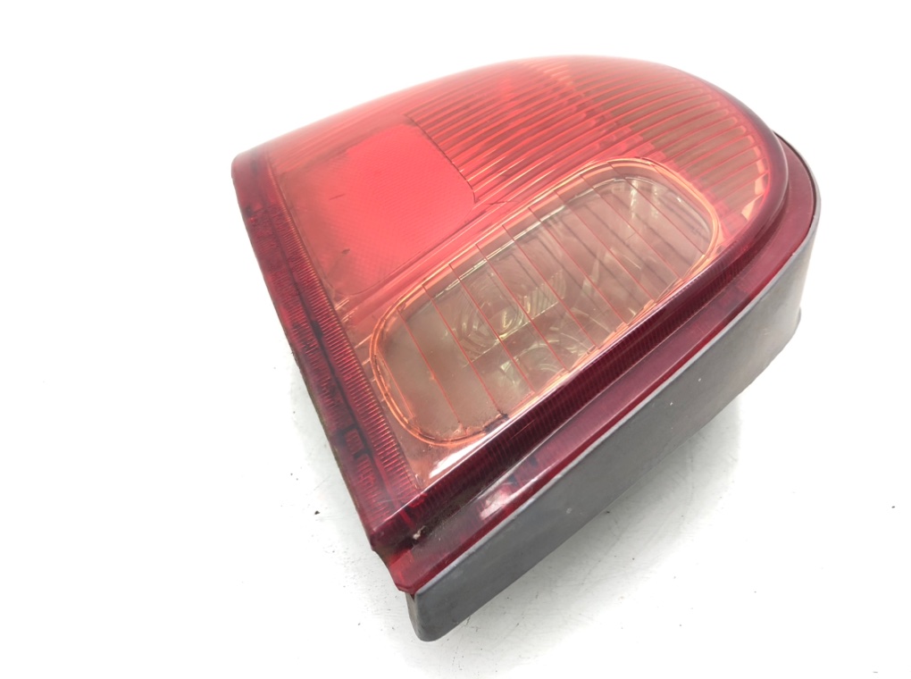 Фонарь задний левый для Toyota Yaris, 2004 г. 1.0 i бензин б/у — фото 5