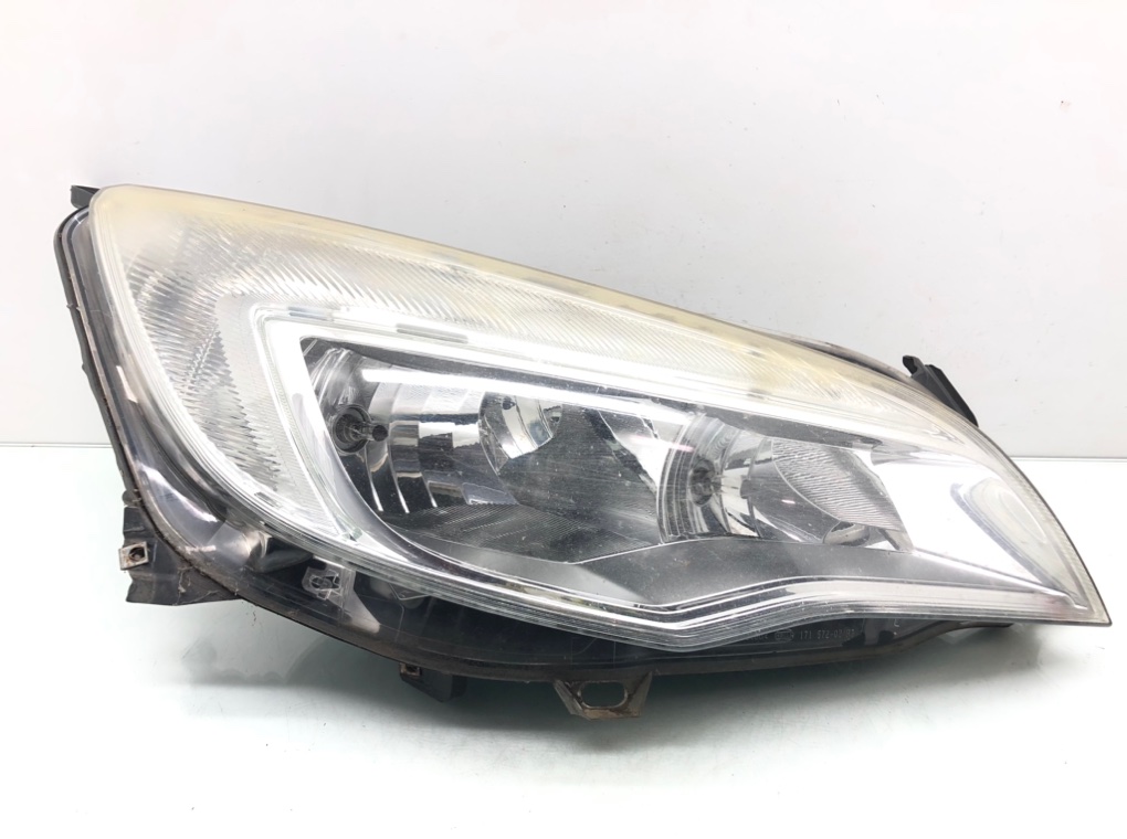 Фара правая для Opel Astra, 2011 г. 1.7 CDTi дизель б/у