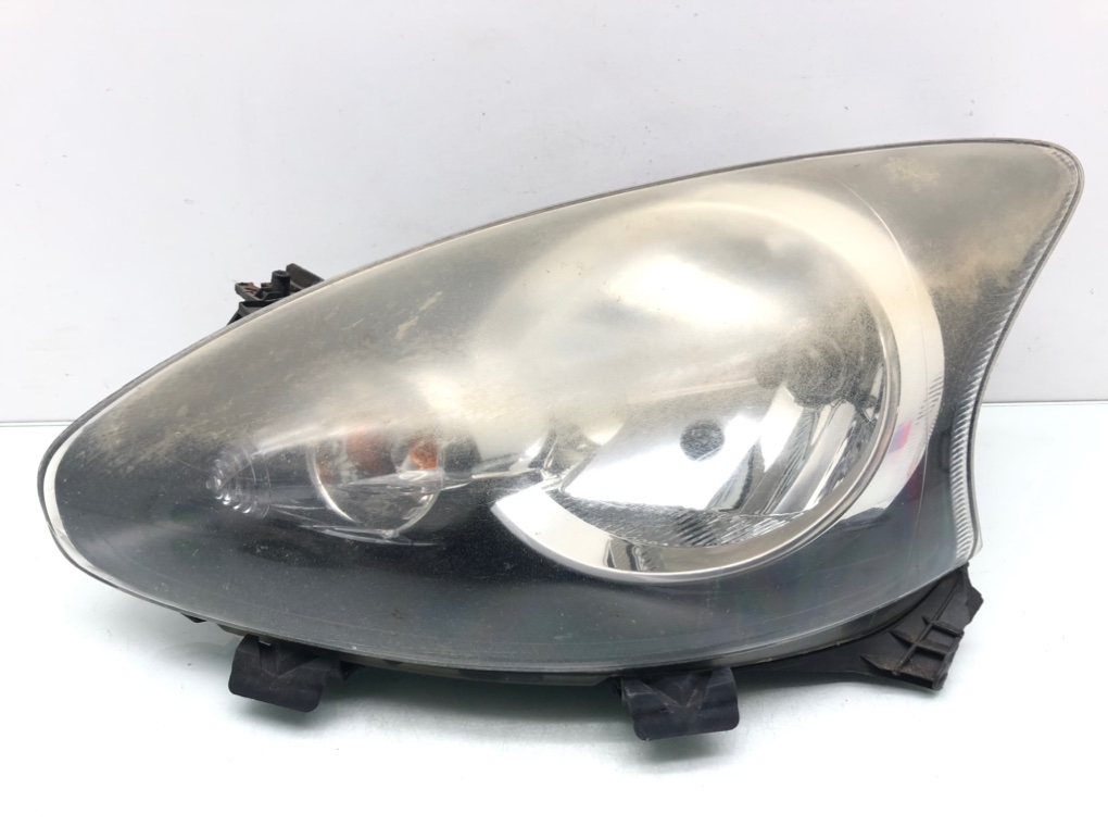 Фара левая для Toyota Aygo, 2008 г. 1.0 i бензин б/у