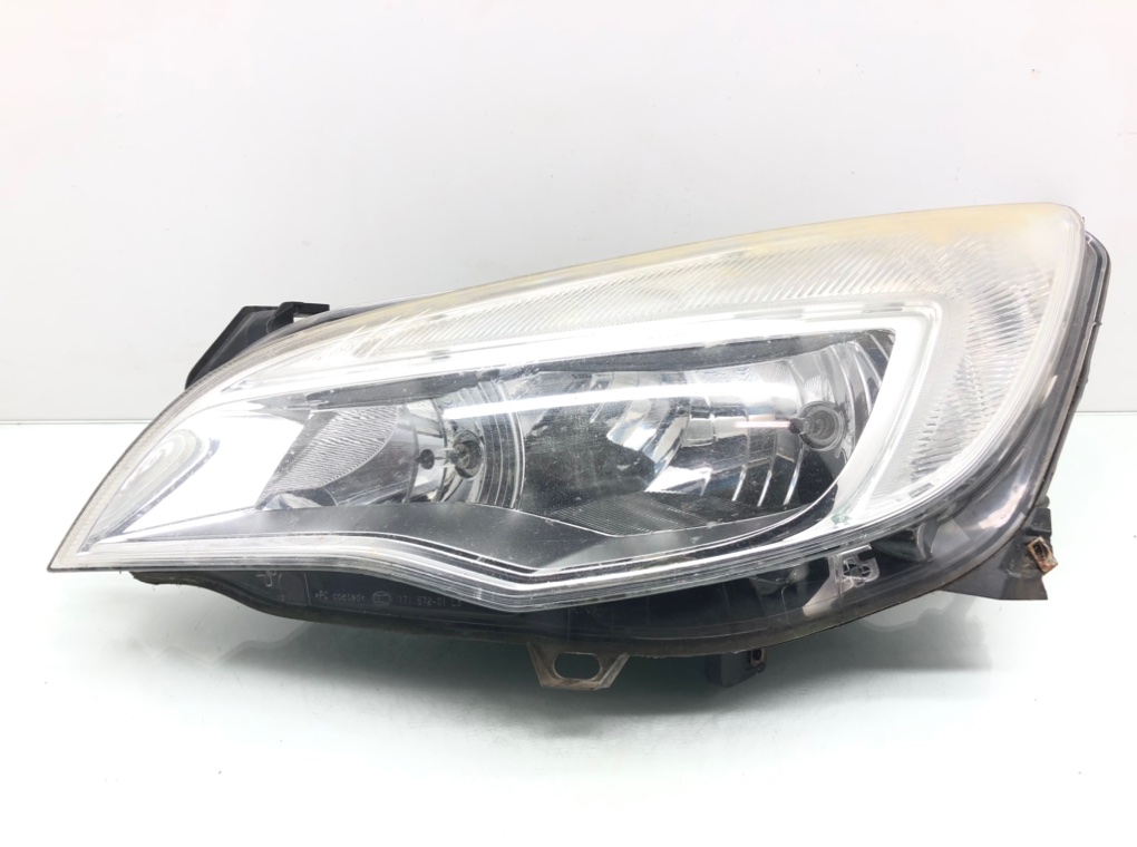 Фара левая для Opel Astra, 2011 г. 1.7 CDTi дизель б/у