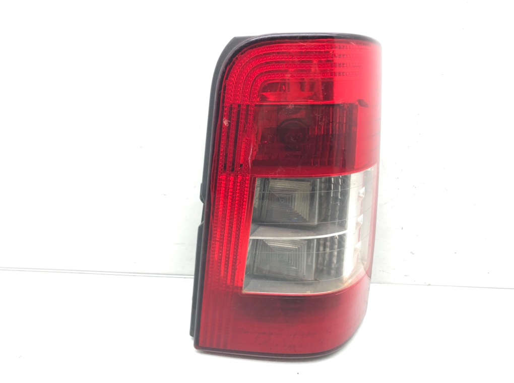 Фонарь задний правый для Peugeot Partner, 2006 г. 2.0 HDi дизель б/у
