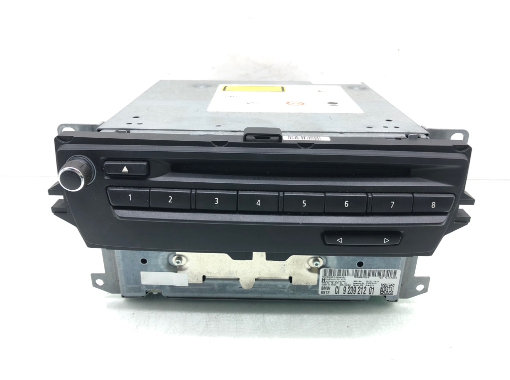Магнитола для BMW 3 E90/E91/E92/E93, 2010 г. 2.0 TD дизель б/у
