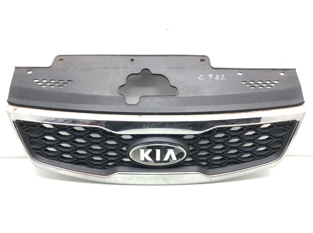 Решетка радиатора для Kia Rio, 2010 г. 1.5 CRDi дизель б/у