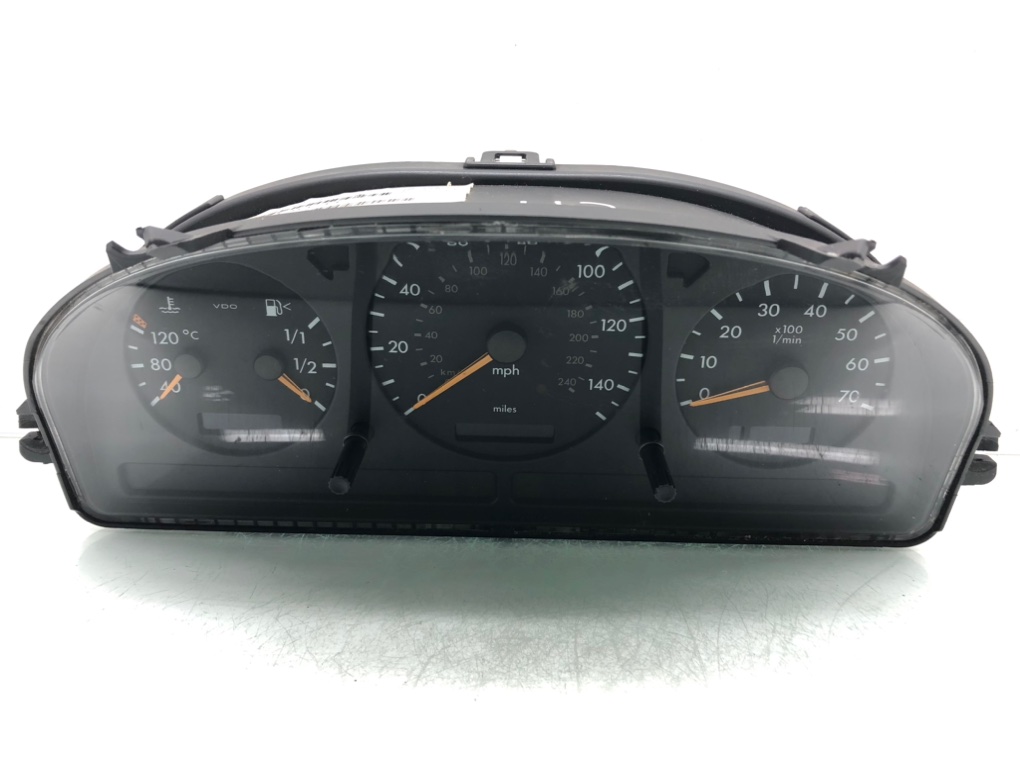 Щиток приборов (приборная панель) для Mercedes ML W163, 2004 г. 3.7 i бензин б/у