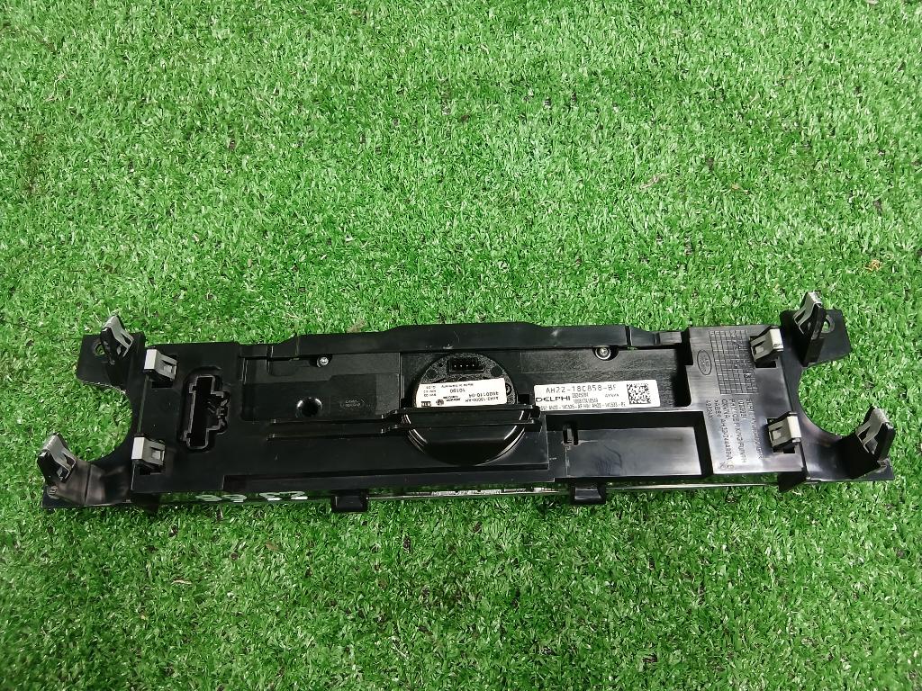 Блок управления магнитолой Range Rover Sport 2011 L320 306DT Блок управления магнитолой Range Rover Sport 2011 L320 306DT