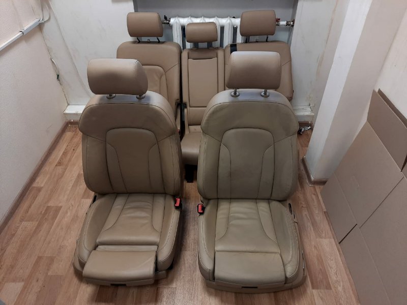Салон Audi Q7 4L 2012 (б/у) Салон Audi Q7 4L 2012 (б/у)