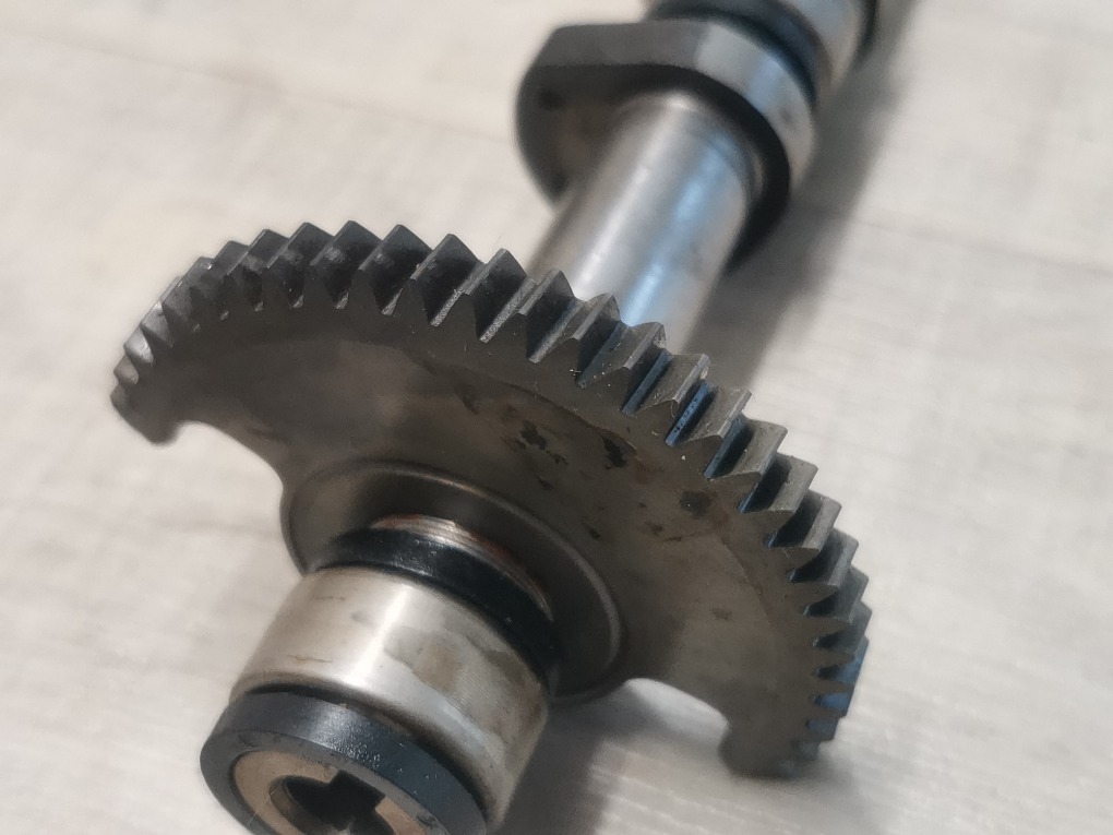 Распредвал Peugeot 308 EP6