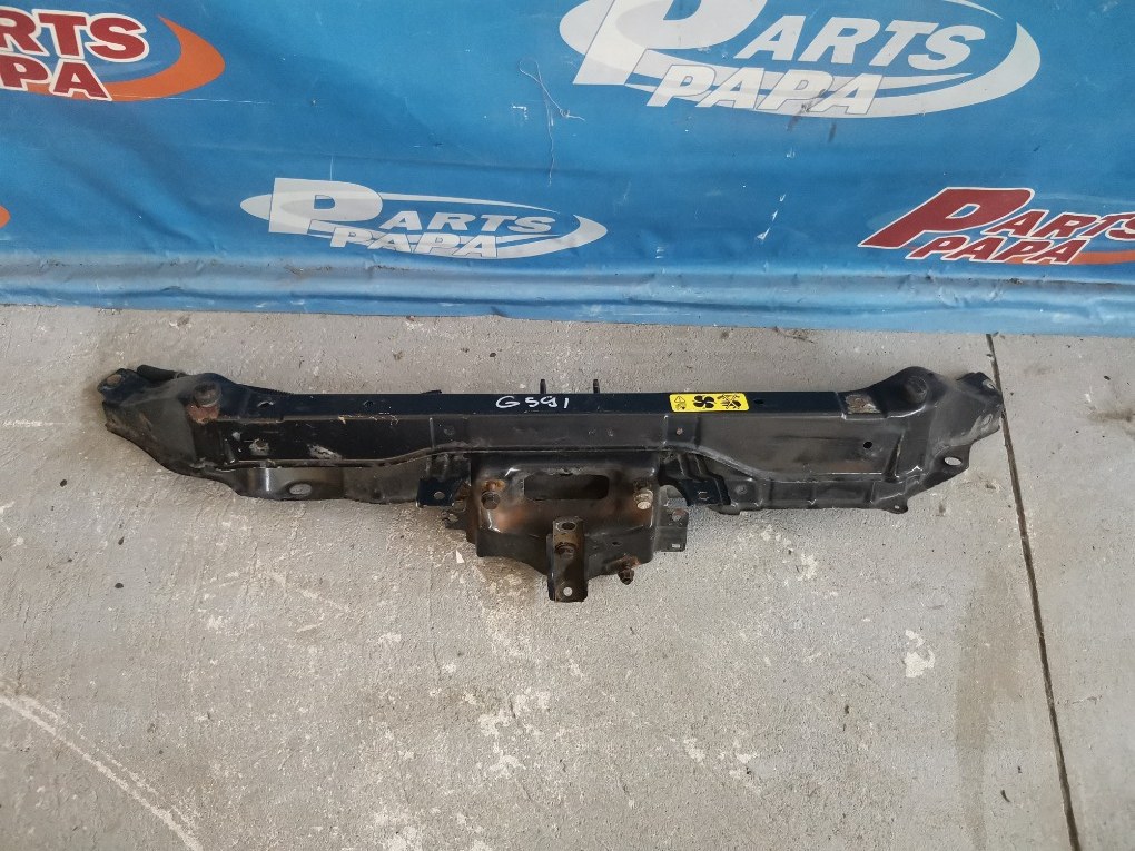 Панель передняя Рамка радиатора Nissan Note E11 контрактная