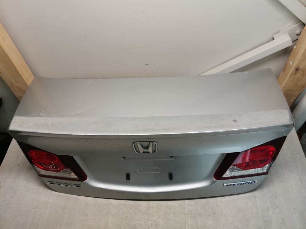 Крышка багажника Civic 4D