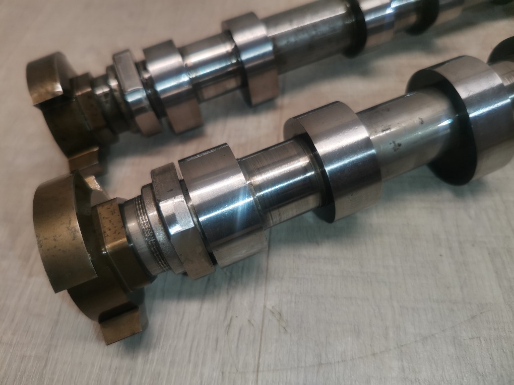 Распредвал Peugeot 308 5F01 Распредвал Peugeot 308 5F01