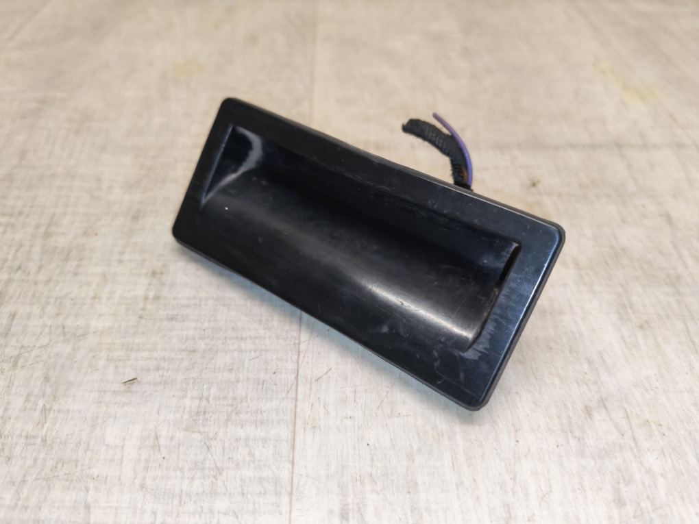 Кнопка открывания багажника Volkswagen Jetta 6 5N0827566 контрактная