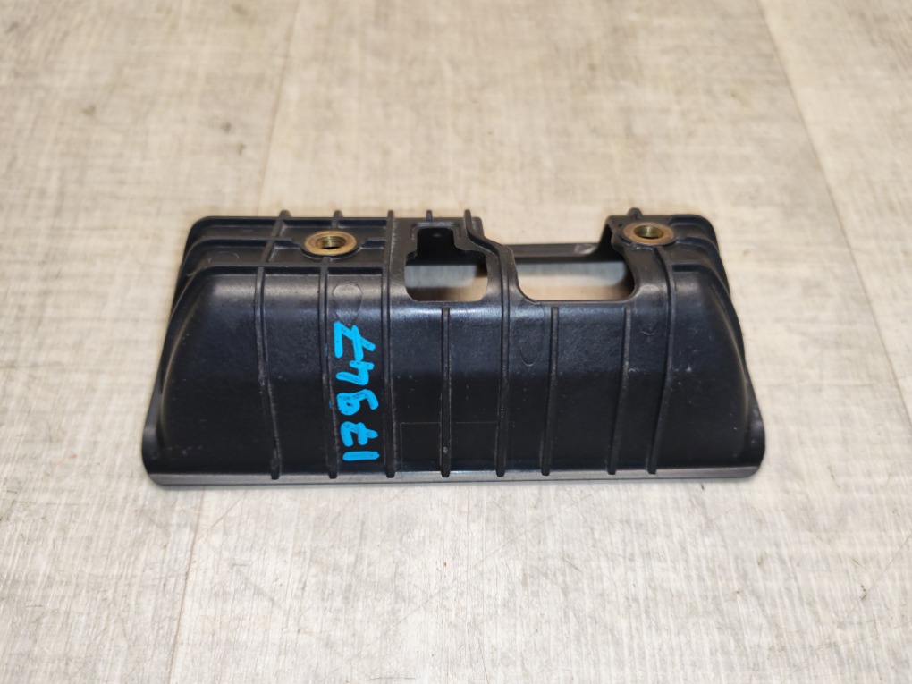 Кронштейн Jetta 6