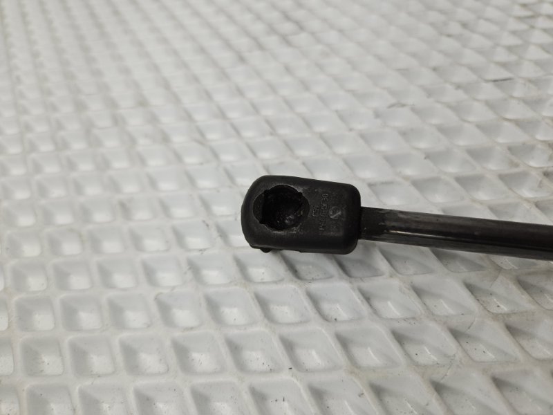 Амортизатор капота передний Jaguar XF X250 306DT Амортизатор капота передний Jaguar XF X250 306DT