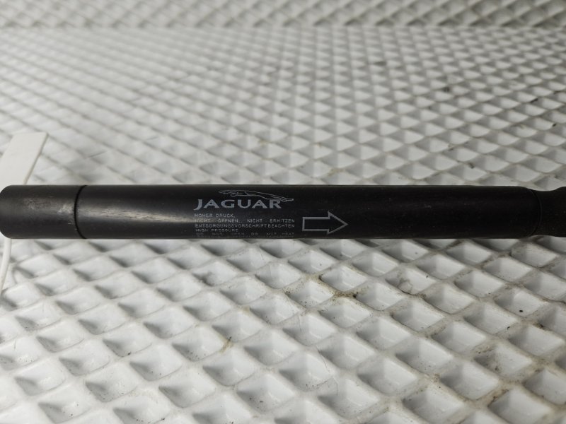 Амортизатор капота передний XF 2014 X250 306DT Амортизатор капота передний XF 2014 X250 306DT