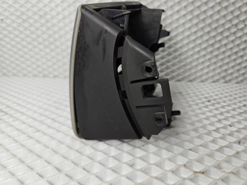 Дефлектор воздушный передний правый XF 2014 X250 306DT