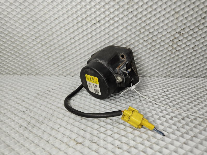 Запчасть подушка безопасности пешехода передняя Jaguar XF 2014 X250 306DT CX2316E600AA контрактная Подушка безопасности пешехода передняя Jaguar XF 2014 X250 306DT CX2316E600AA контрактная