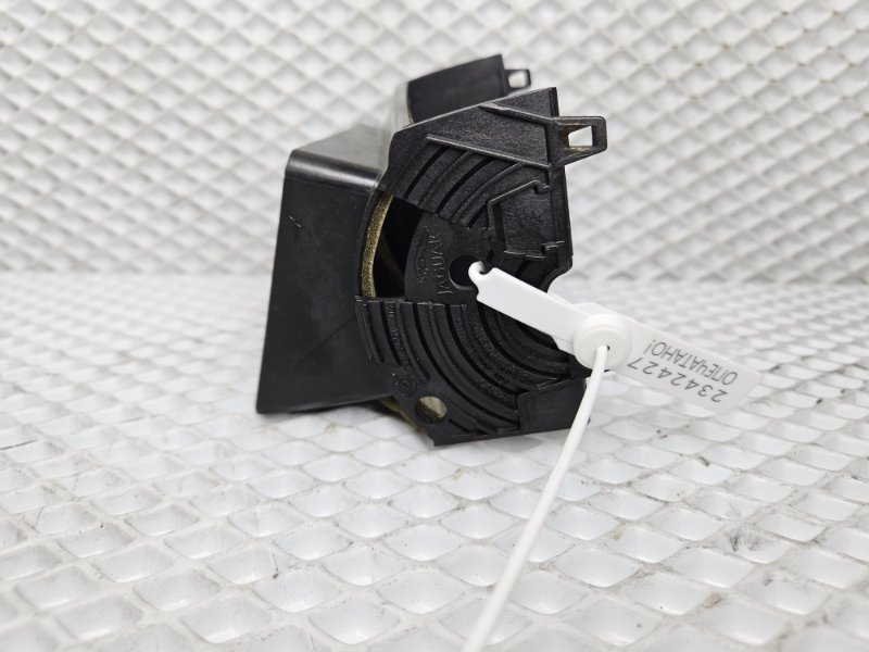 Дефлектор воздушный передний левый XF 2014 X250 306DT Дефлектор воздушный передний левый XF 2014 X250 306DT