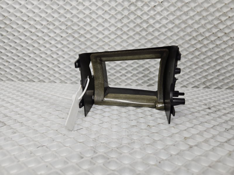 Дефлектор воздушный передний левый Jaguar XF X250 306DT Дефлектор воздушный передний левый Jaguar XF X250 306DT