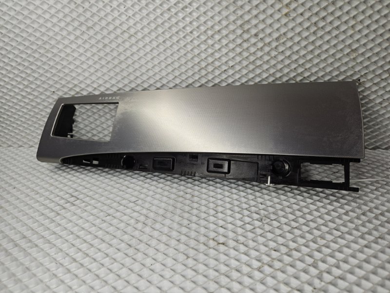 Накладка на торпедо передняя левая Jaguar XF 2014 X250 306DT 8X23043C26 контрактная