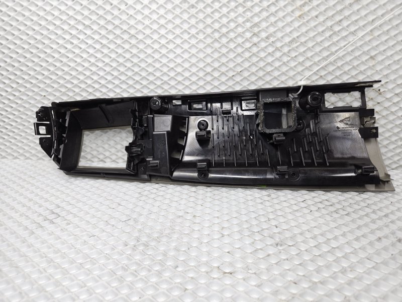 Накладка на торпедо передняя левая XF 2014 X250 306DT