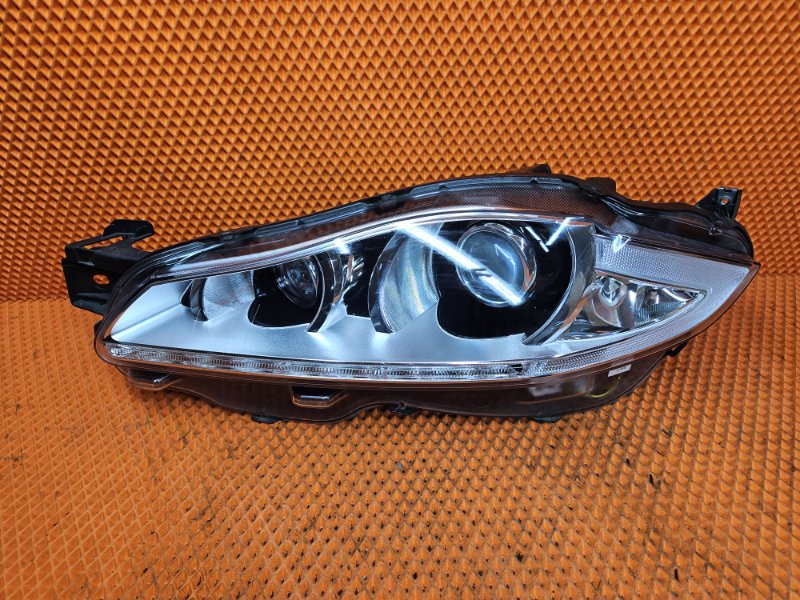 Фара ксеноновая левая Jaguar XJ 2011 x351 306DT AW9313W030CD контрактная