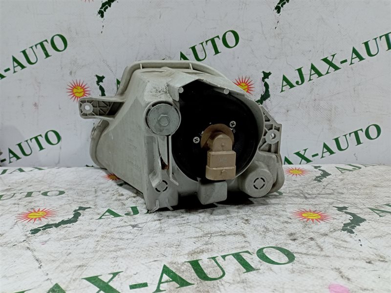 Туманка правая LS600 UFV45