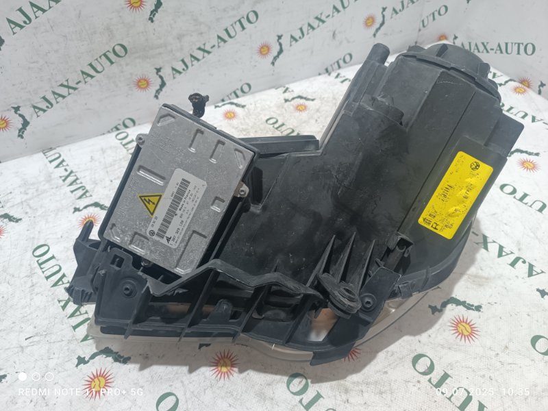 Фара передняя правая TOURAN WVGZZZ1TZAW