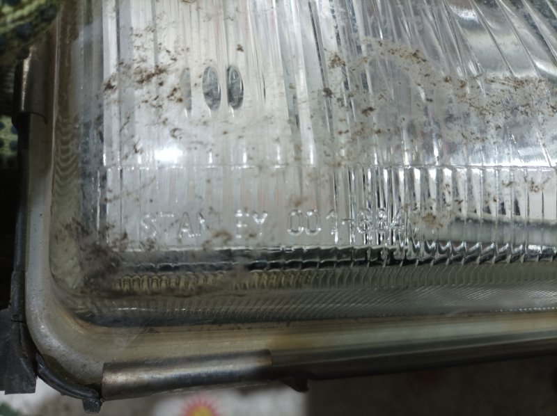 Фара правая MAZDA CAPELLA GV8W