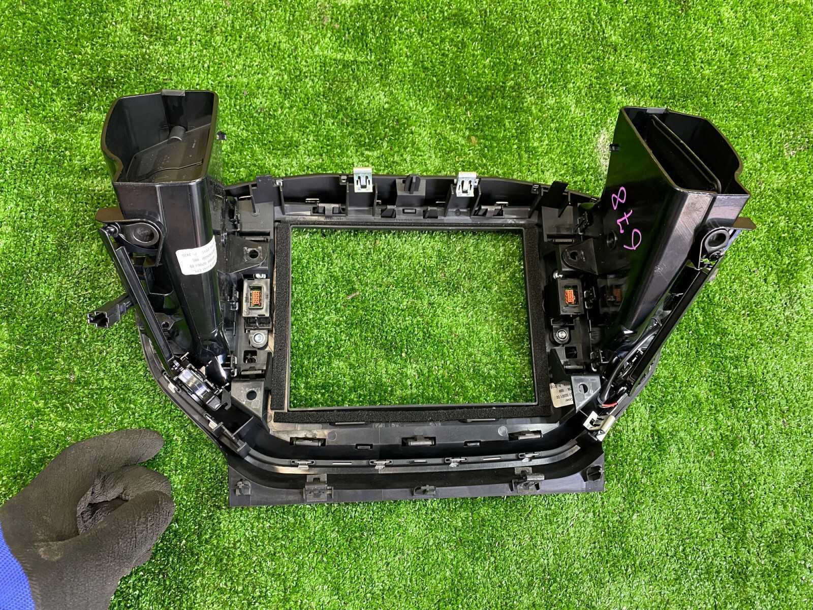 Консоль магнитолы GHIBLI 2013-2018 M157 V6 2WD 410HP