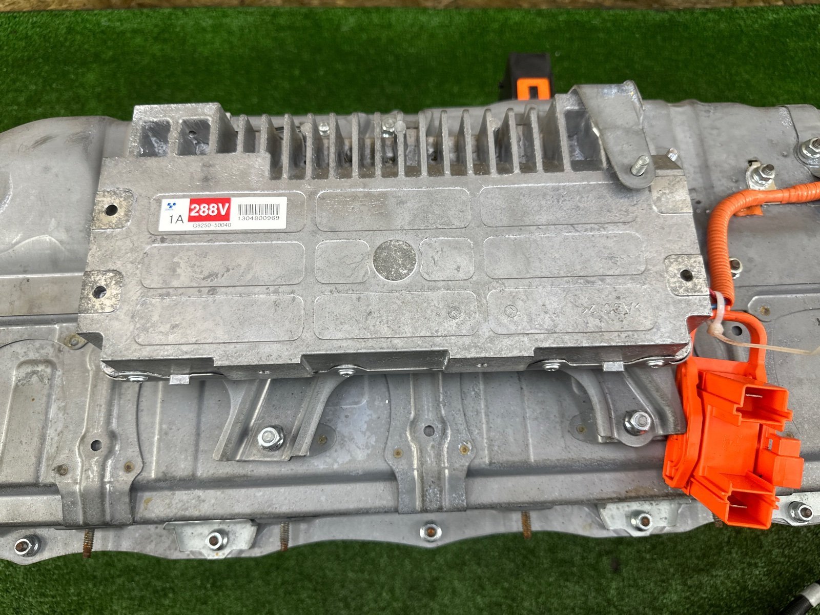 Высоковольтная батарея LS600HL 2013 UVF46 2UR-FSE