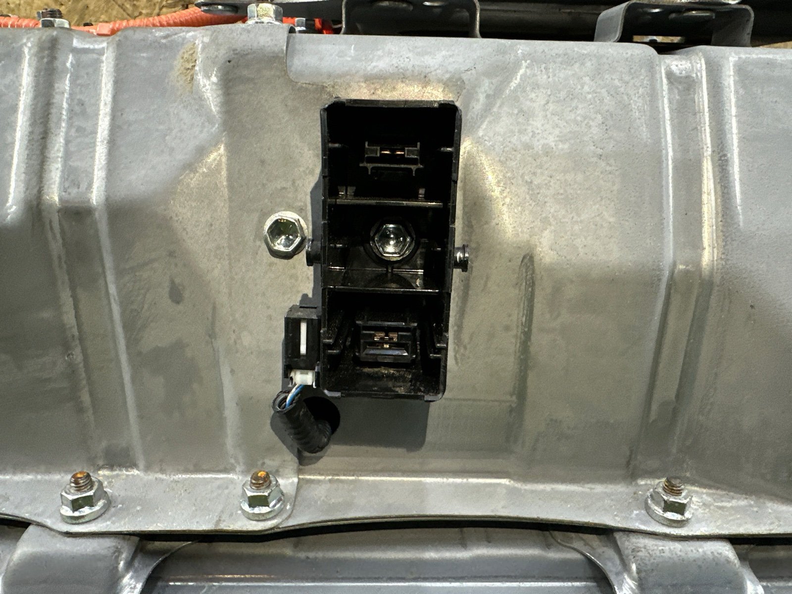 Высоковольтная батарея LS600HL 2013 UVF46 2UR-FSE