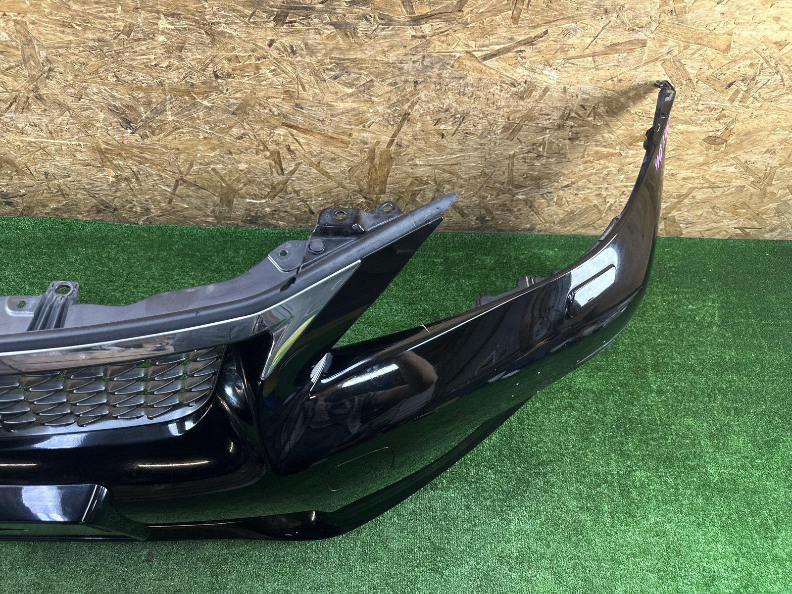 Бампер передний CT200H 2011 CT200H 2ZR-FXE