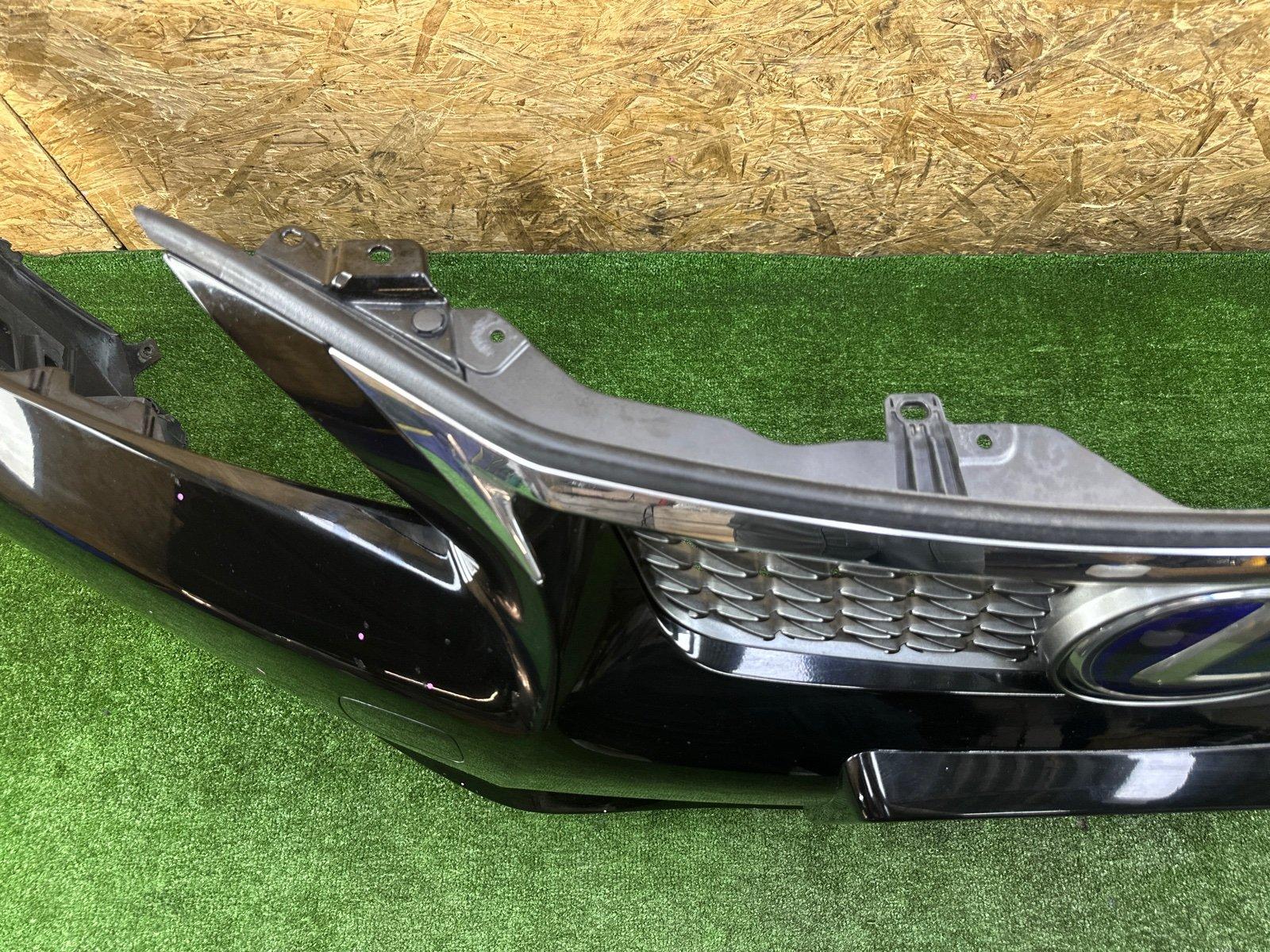 Бампер передний CT200H 2011 CT200H 2ZR-FXE