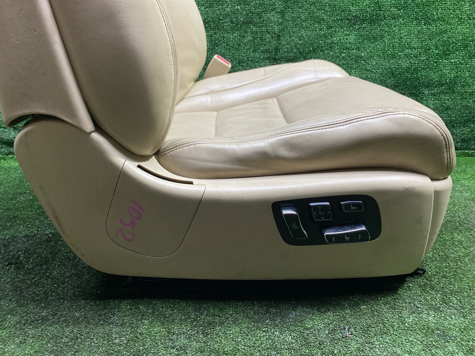 Сиденье комплект LS600HL 2013 UVF46 2UR-FSE
