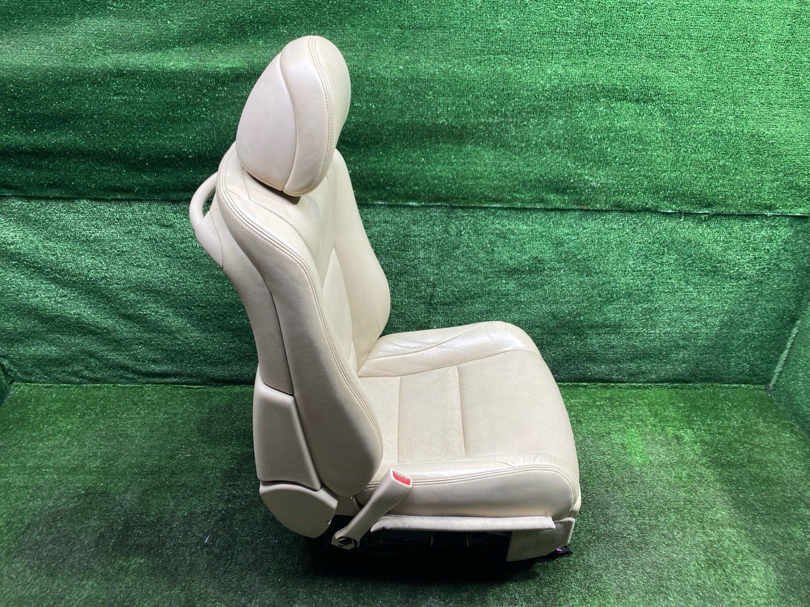 Сиденье комплект LS600HL 2013 UVF46 2UR-FSE