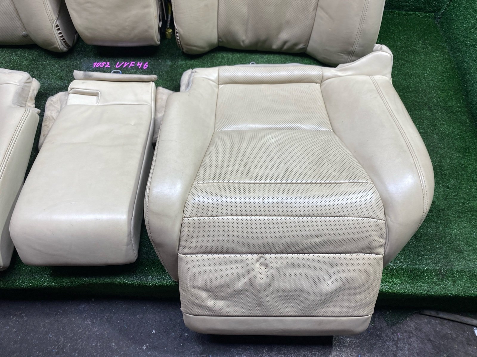 Сиденье комплект LS600HL 2013 UVF46 2UR-FSE