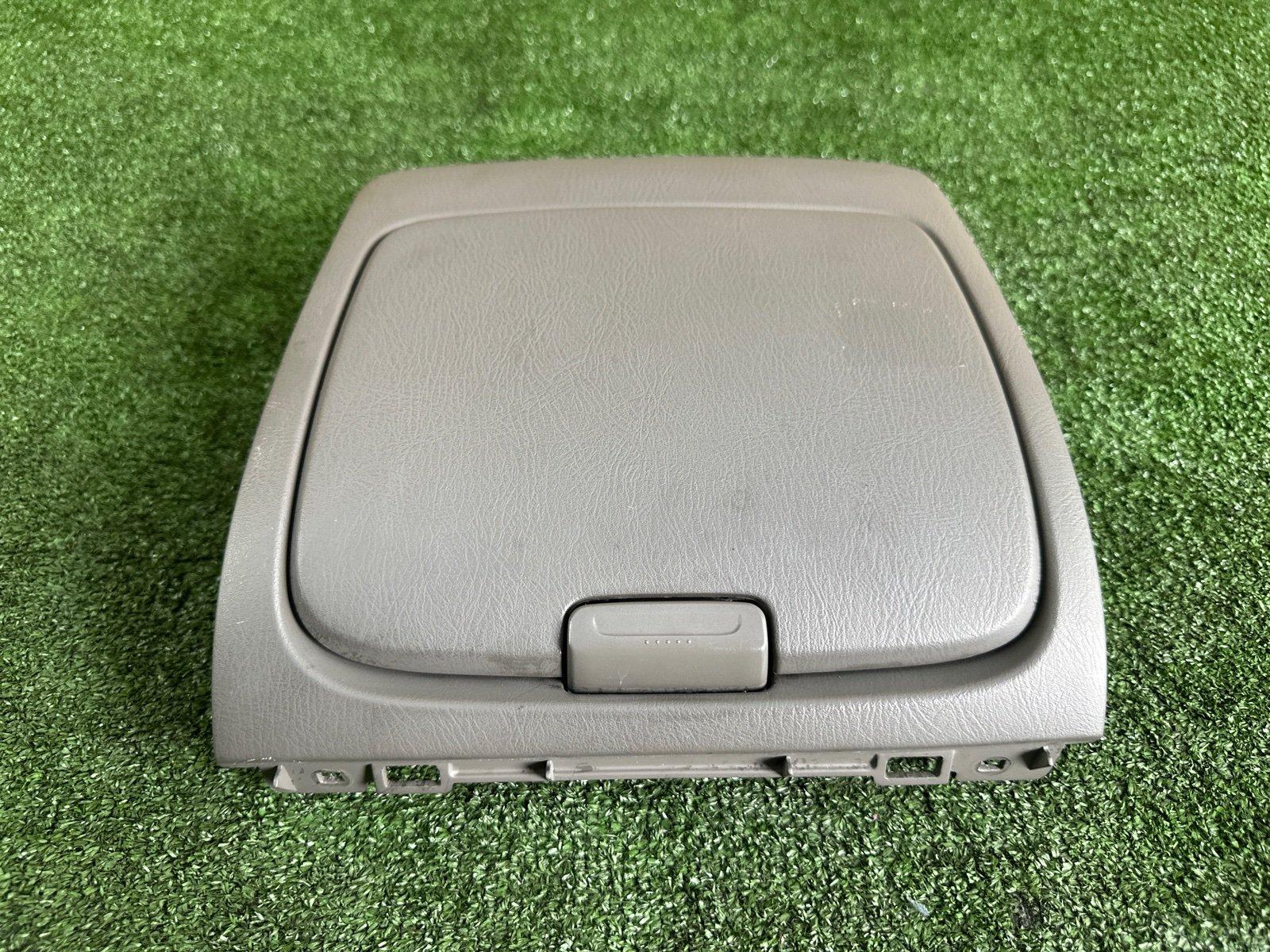 Бардачок TERRANO REGULUS 2000 JLR50 VG33E