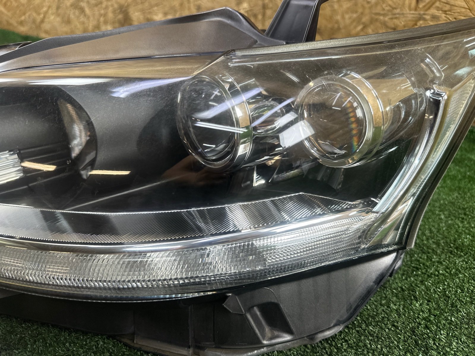 Фара левая CT200H 2011 CT200H 2ZR-FXE