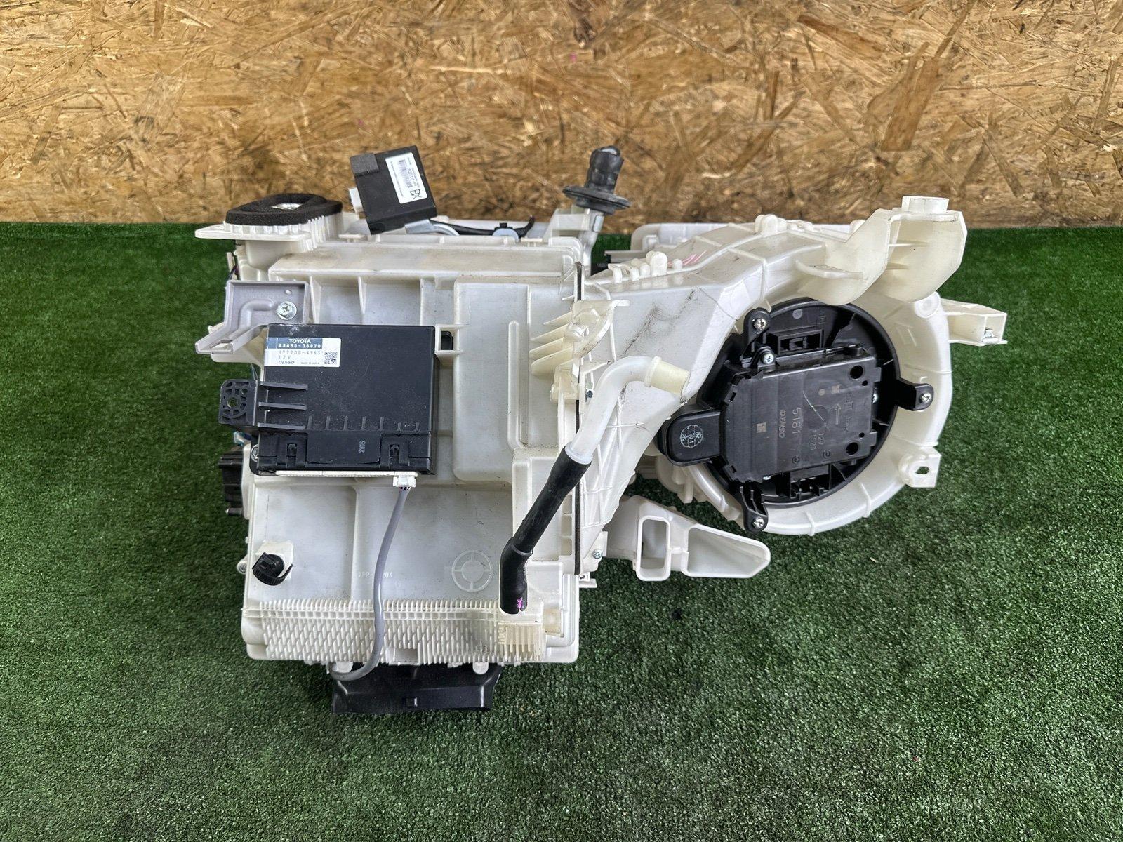 Печка с моторчиком CT200H 2011 CT200H 2ZR-FXE