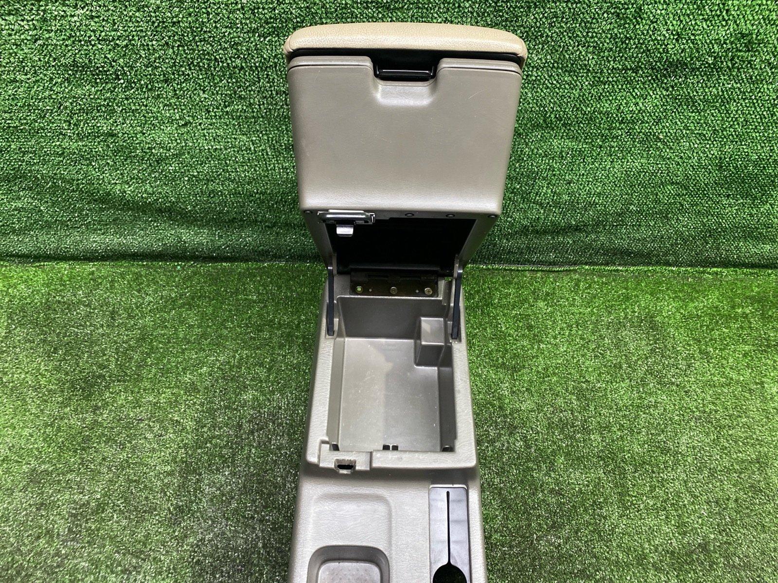 Бардачок между сиденьями TERRANO REGULUS 2000 JLR50 VG33E Бардачок между сиденьями TERRANO REGULUS 2000 JLR50 VG33E