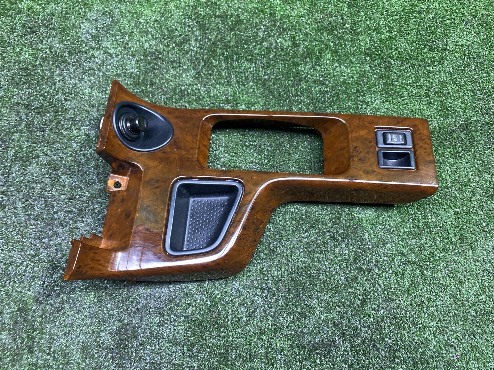 Консоль АКПП NISSAN TERRANO REGULUS JLR50 VG33E Консоль АКПП NISSAN TERRANO REGULUS JLR50 VG33E