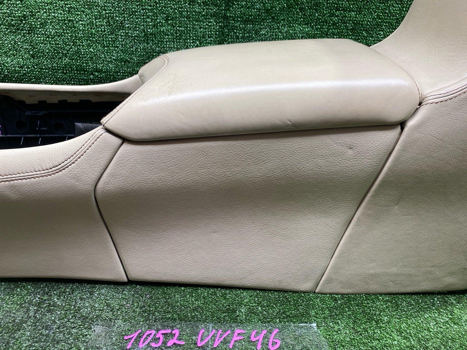 Бардачок между сиденьями LEXUS LS600HL UVF46 2UR-FSE Бардачок между сиденьями LEXUS LS600HL UVF46 2UR-FSE