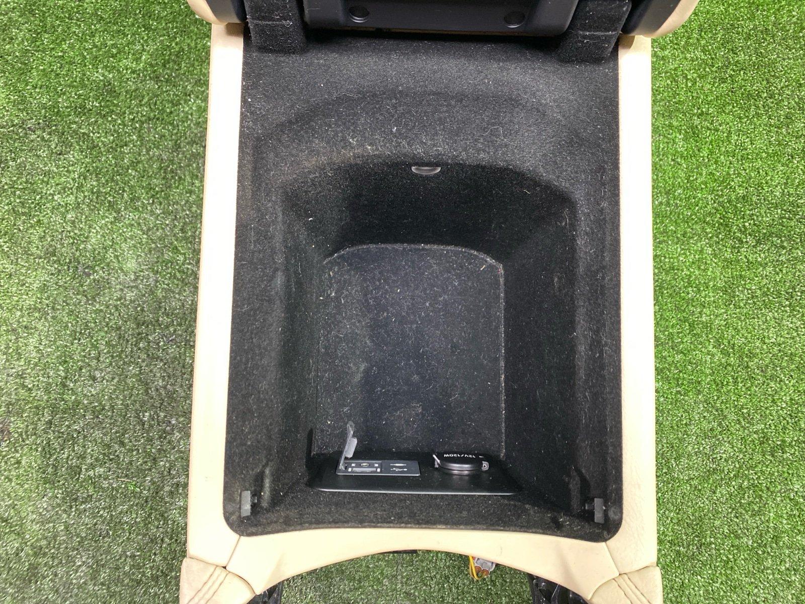 Бардачок между сиденьями LS600HL 2013 UVF46 2UR-FSE Бардачок между сиденьями LS600HL 2013 UVF46 2UR-FSE