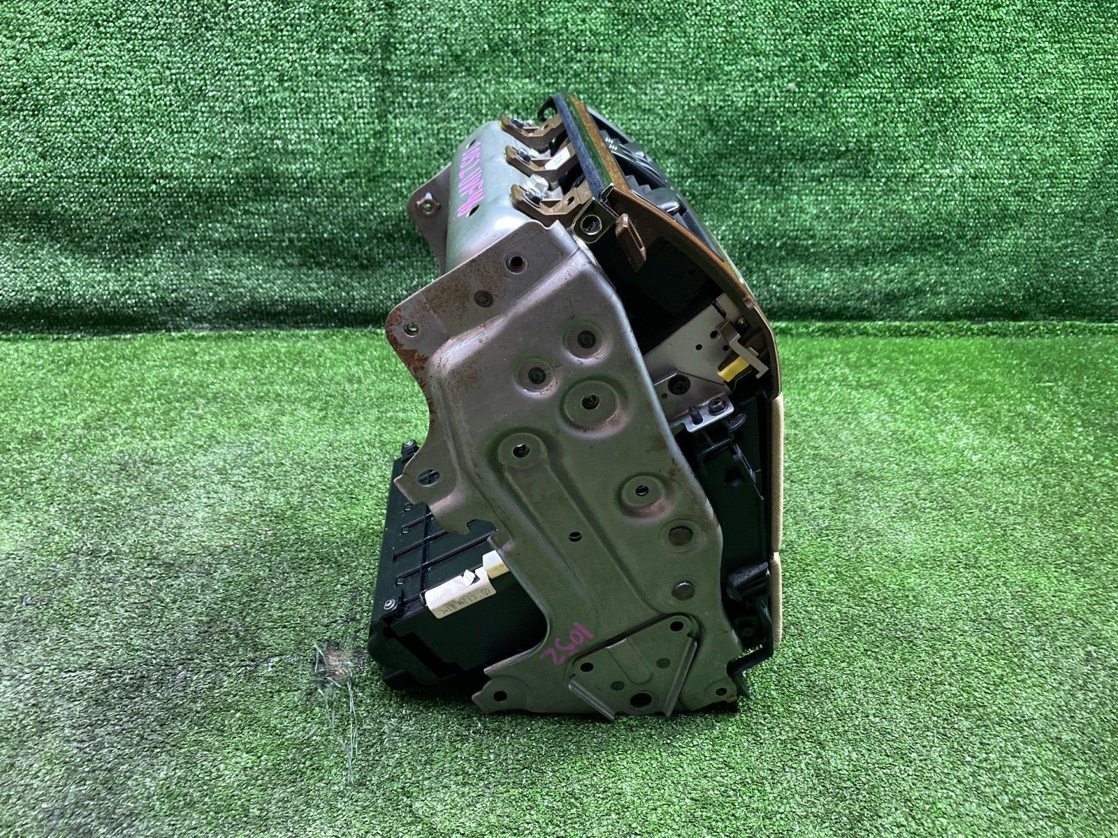 Консоль между сидений LS600HL 2013 UVF46 2UR-FSE