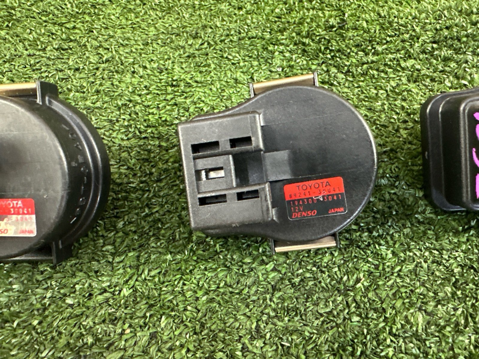 Блок управления подвеской LS600HL 2013 UVF46 2UR-FSE