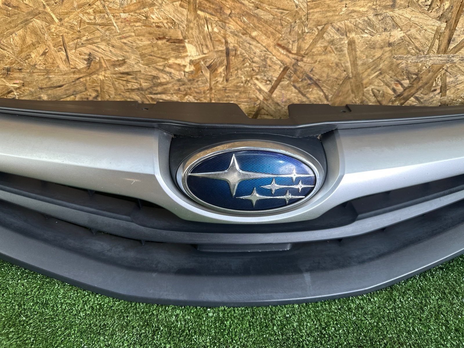 Решетка радиатора SUBARU IMPREZA WRX GH8 EJ20X