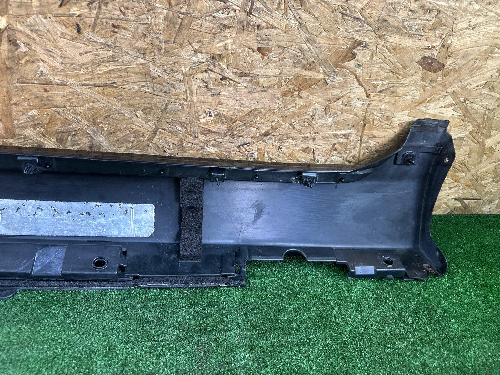 Порог кузовной правый LS600H 2012 UVF45 2URFSE Порог кузовной правый LS600H 2012 UVF45 2URFSE