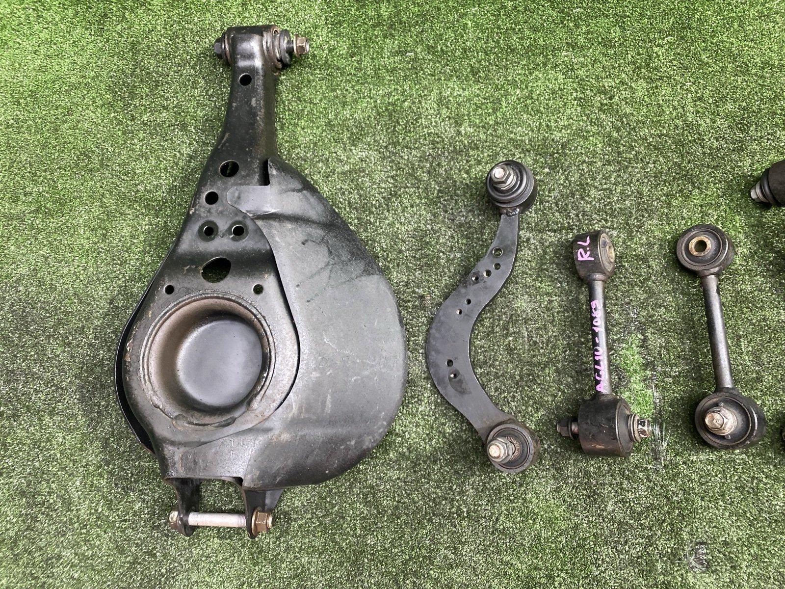 Рычаг задний комплект RX270 2013 AGL10W 1ARFE Рычаг задний комплект RX270 2013 AGL10W 1ARFE