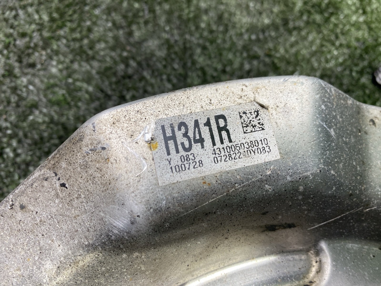 Ступица передняя правая LS600H 2010 UVF45 2URFSE Ступица передняя правая LS600H 2010 UVF45 2URFSE