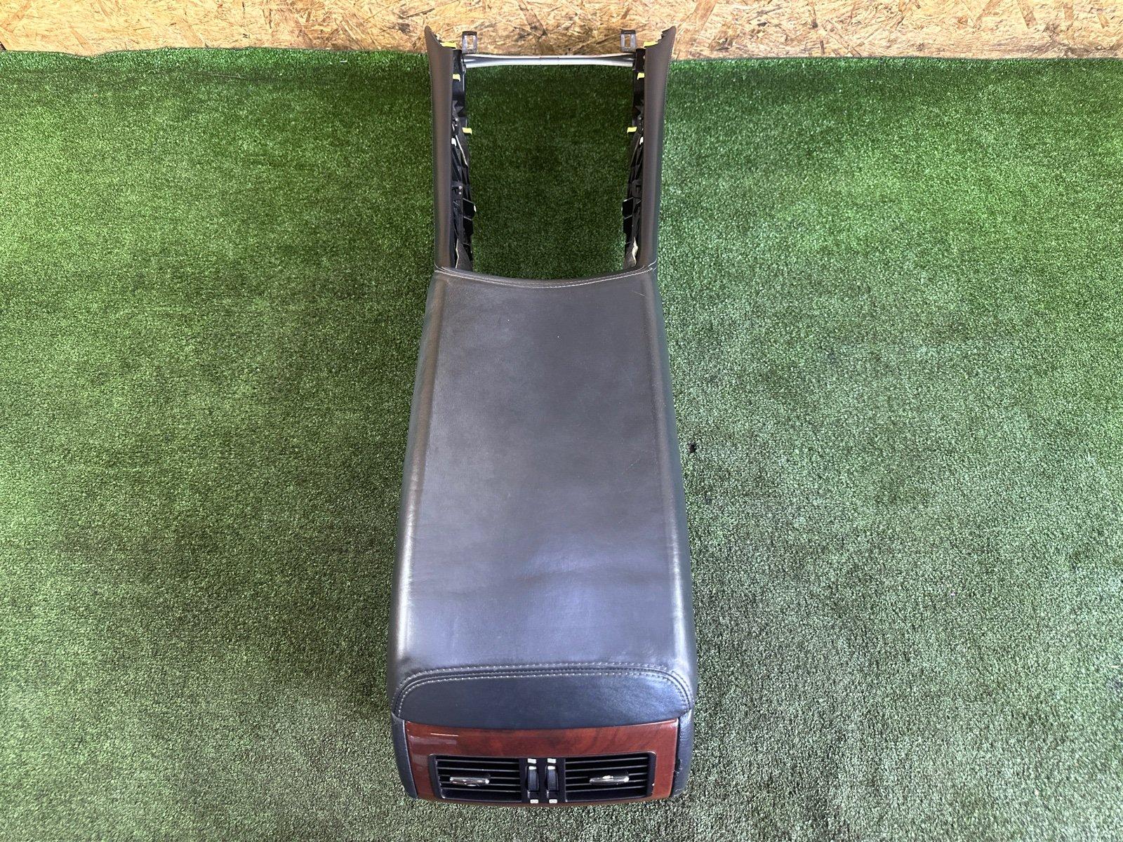 Бардачок между сиденьями LS600H 2012 UVF45 2URFSE